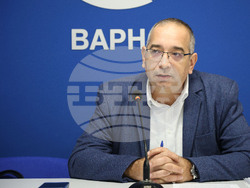 Варна - Национален пресклуб на БТА - Варна - Младен Иванов - пресконференция