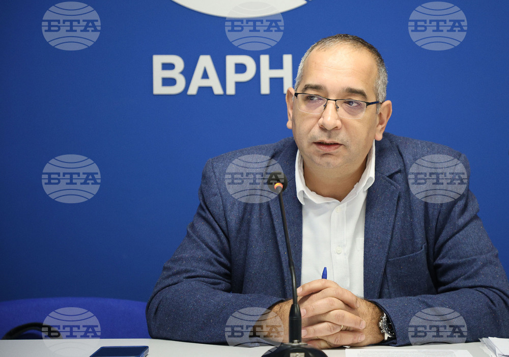 Варна - Национален пресклуб на БТА - Варна - Младен Иванов - пресконференция