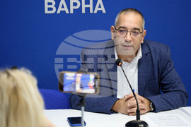 Варна - Национален пресклуб на БТА - Варна - Младен Иванов - пресконференция