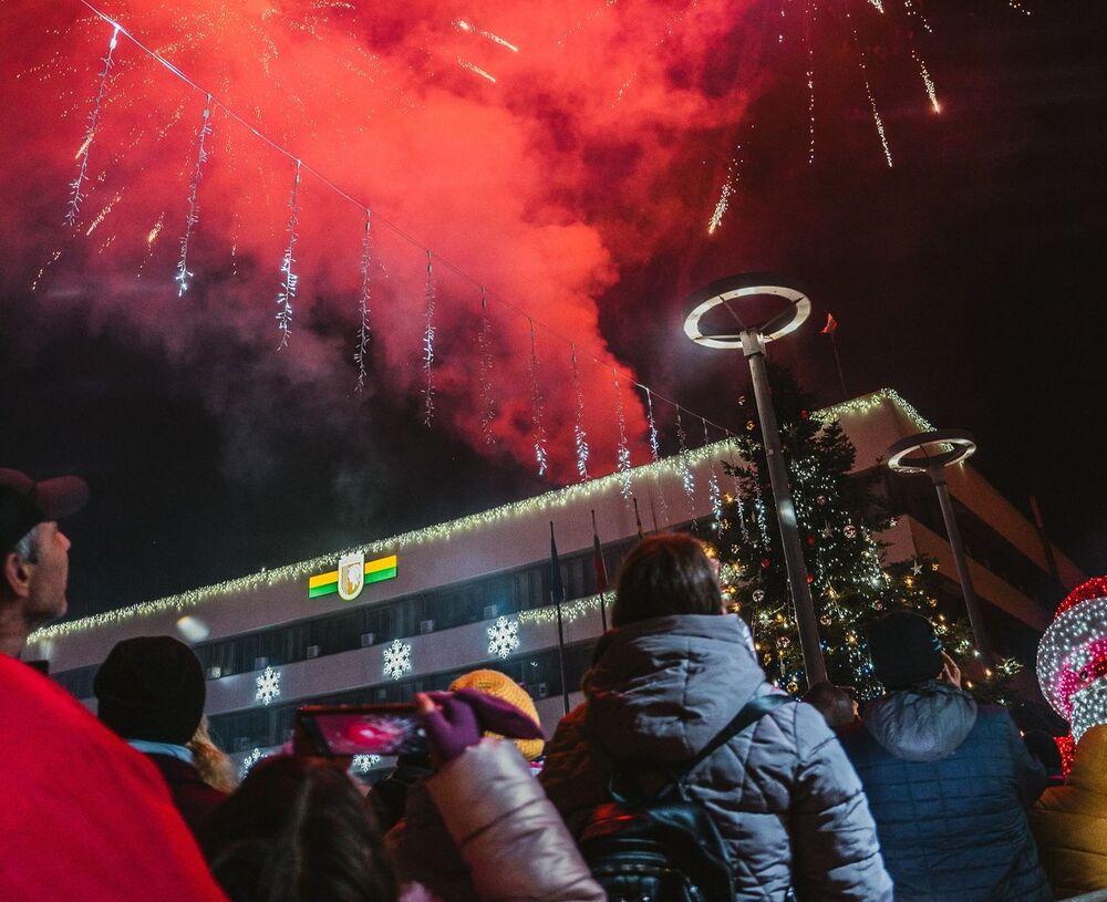 С празнична програма и концерти на открито ще бъде посрещната новата 2025 г. в цяла България