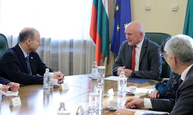 МС: Премиерът Димитър Главчев приветства новия договор за анализи на безопасността за лицензиране на алтернативно ядрено гориво за блок 6 на АЕЦ „Козлодуй“