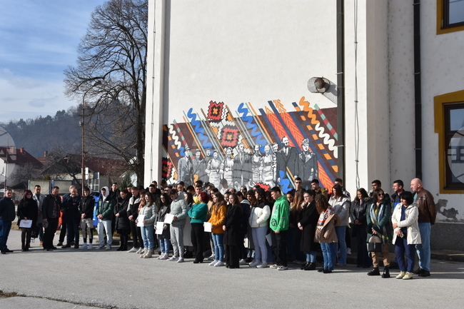 Сърбия - Босилеград - училище - гимназисти - протест