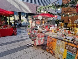 Коледрн базар в Културен дом в Бургас