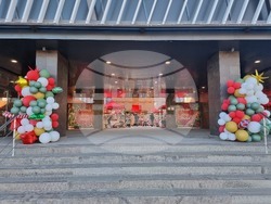 Коледрн базар в Културен дом в Бургас