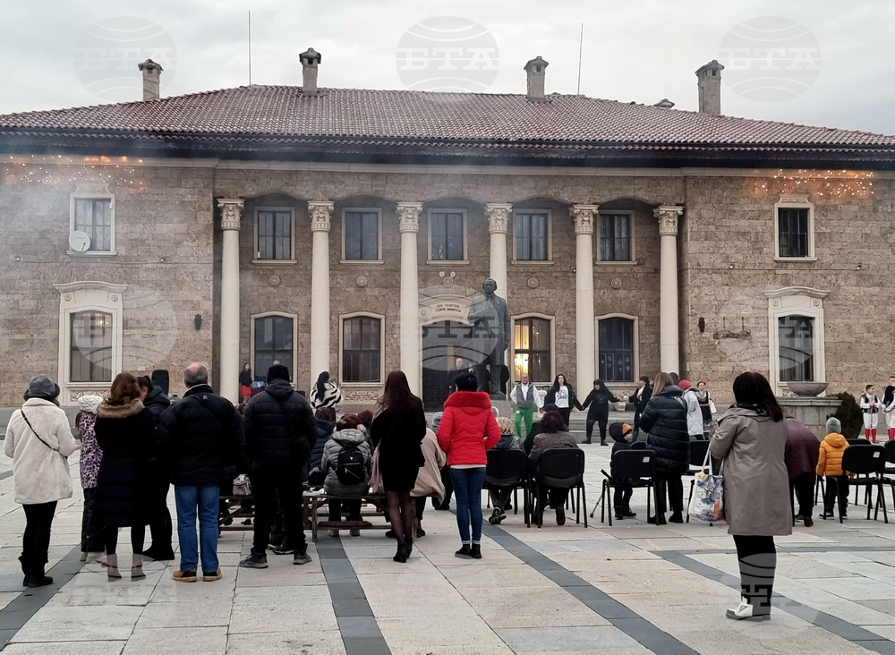 Село Ковачевци - коледна елха - светлини