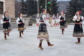 Село Ковачевци - коледна елха - светлини