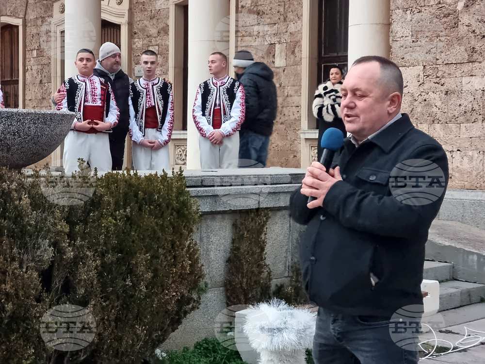 Село Ковачевци - коледна елха - светлини