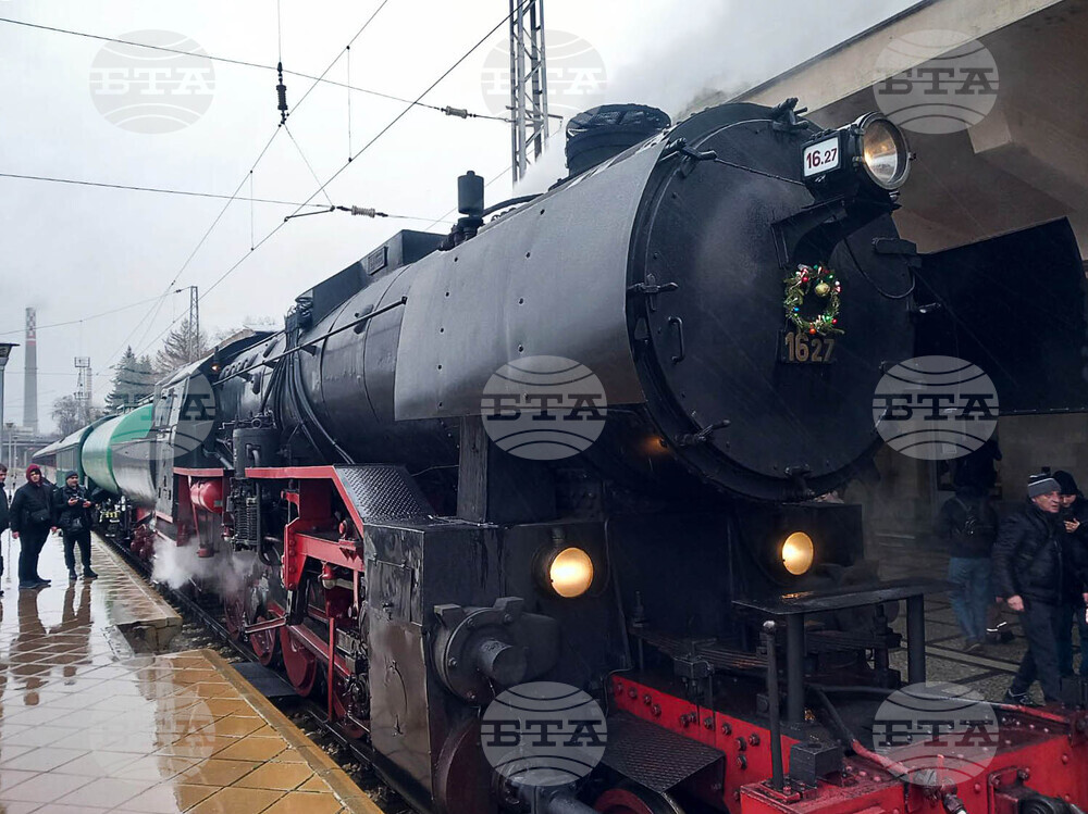 Плевен - коледен влак - Дядо Коледа