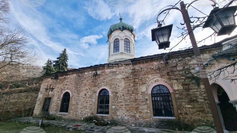 Ловеч - храм „Успение Богородично“ - възстановяване