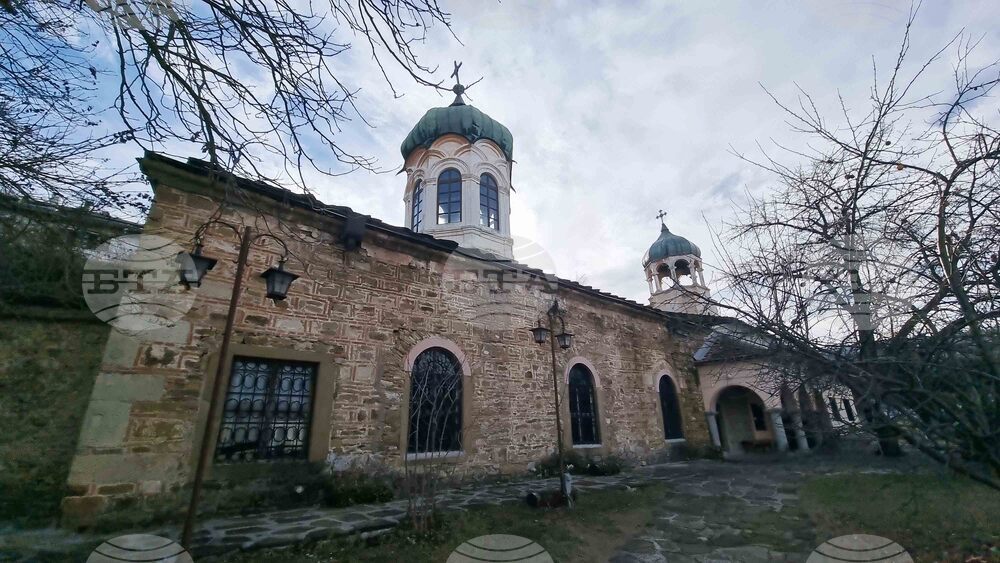 Ловеч - храм „Успение Богородично“ - възстановяване