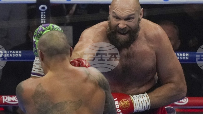 Тайсън Фюри ще се завърне на ринга през април с двубой срещу руснака Арсланбек Махмудов