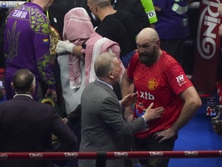 Saudi Arabia Boxing Usyk Fury