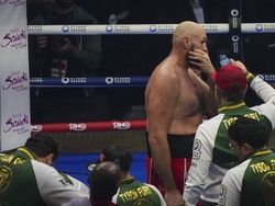 Saudi Arabia Boxing Usyk Fury