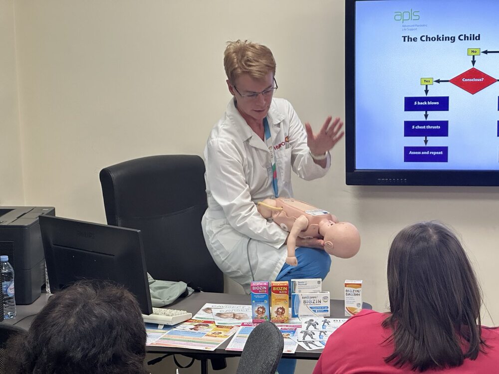 „Академия за родители“, организирана от болница „Пирогов“, продължава и през 2025 г.