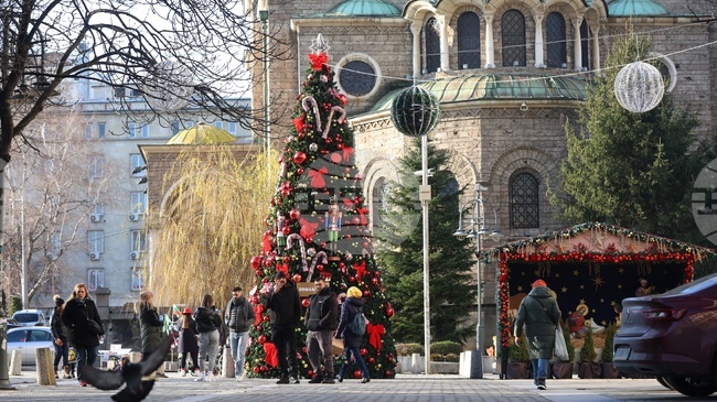 Здраве, благоденствие, вяра, сила и любов, пожелаха политици за Рождество Христово 