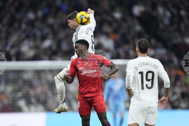 Борусия Дортмунд и Арсенал се интересуват от Агуме от Севиля