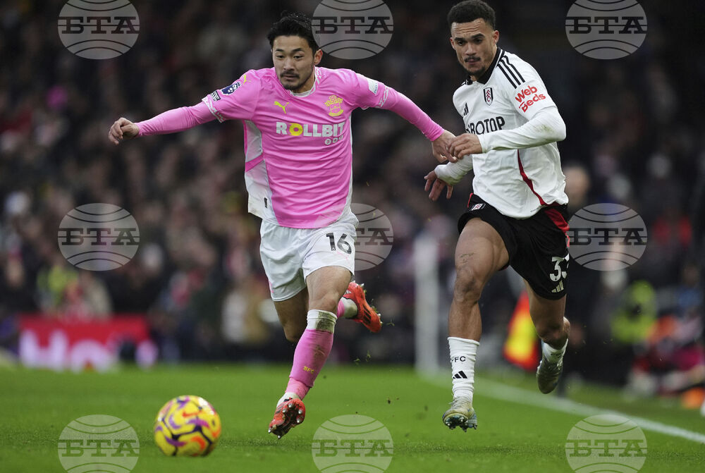 Наполи се интересува от защитника на Саутхямптън Сугавара