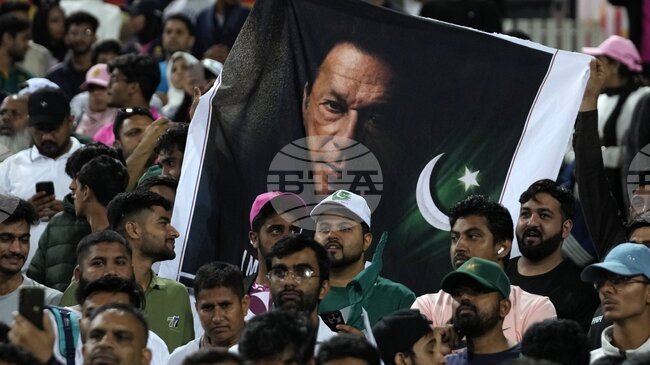 Синовете на бившия пакистански премиер Имран Хан, който е в затвора, се опасяват за неговата безопасност