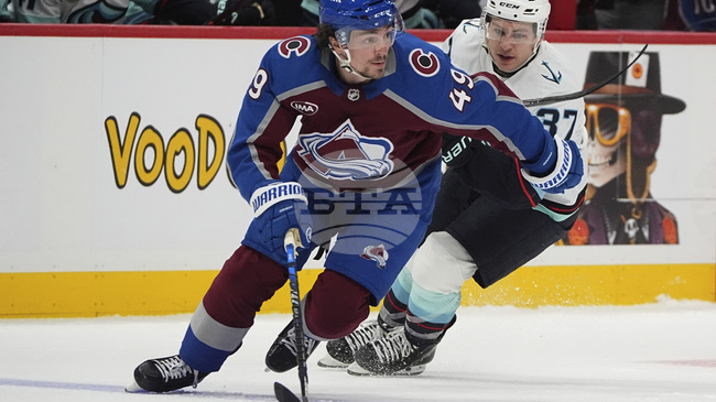 Питсбърг и Колорадо размениха защитници в сделка в Националната хокейна лига