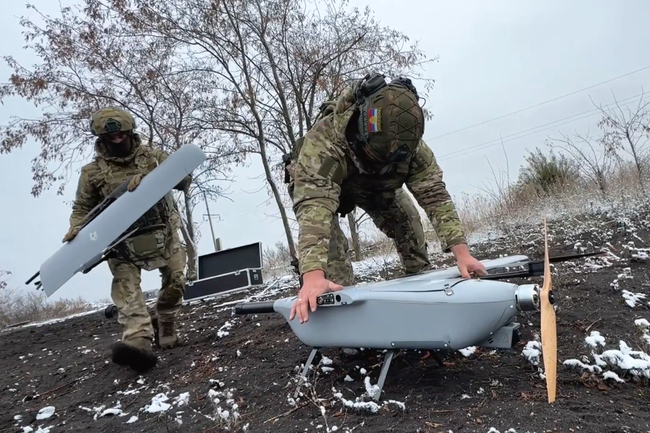 Украинските военни твърдят, че през нощта са свалили 41 от общо 64 руски дрона