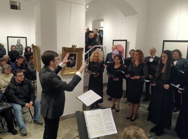 Община Сливен: Рождественски песнопения в сливенската художествена галерия