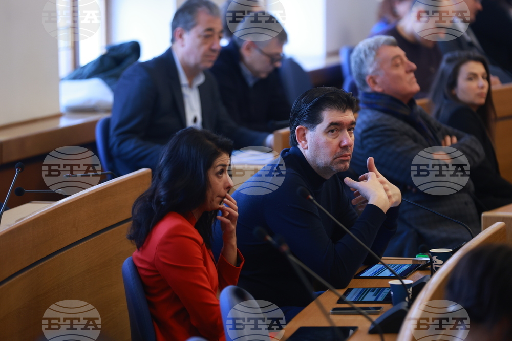 Васил Терзиев е обиден, защото няма да се приеме бюджетът, който той иска, коментира Ваня Григорова 