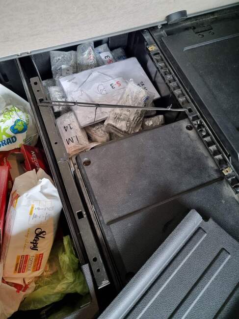 Апелативна прокуратура – Пловдив: Окръжна прокуратура-Хасково привлече като обвиняем сръбски гражданин за контрабанда на сребърни накити за 168 216 лева