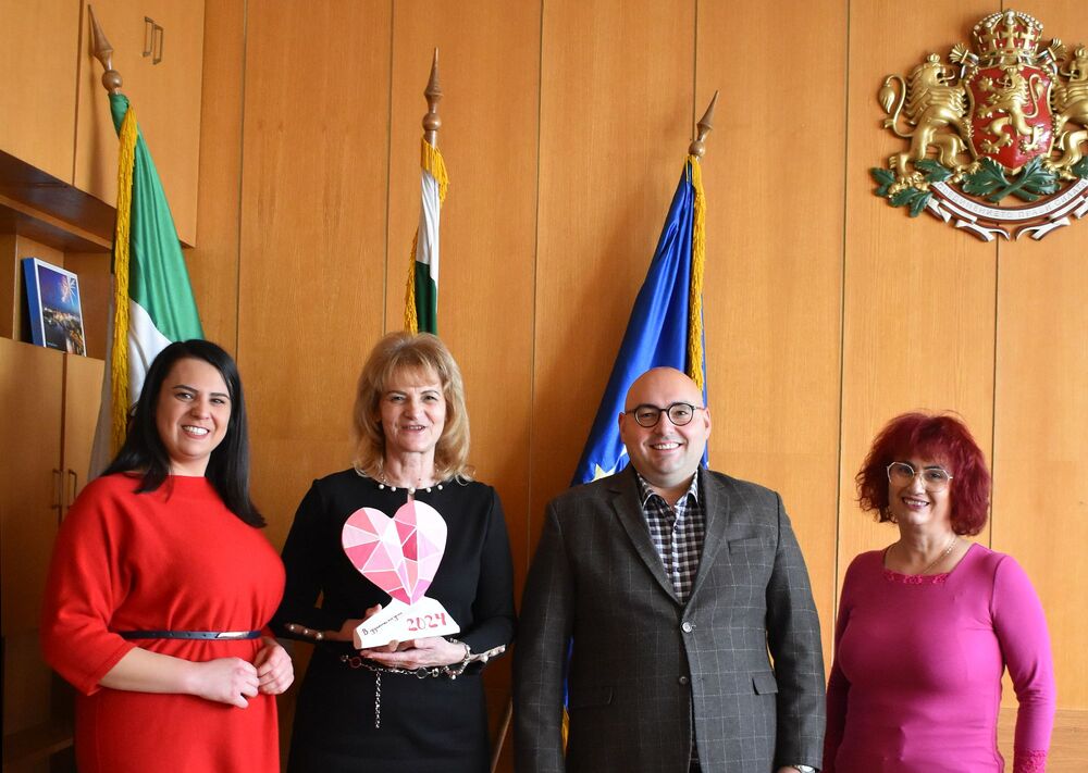 Заместник-кметът на Разград Елка Неделчева e носител на наградата „В душата на дете“ за 2024 г.