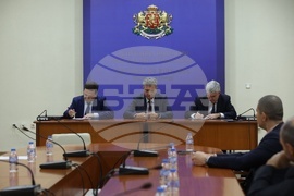 Министерство на енергетиката - договор - подписване