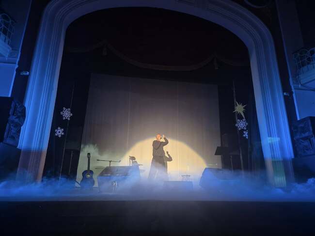 Спектакълът на актьора Виктор Калев събра близо 8000 лева за фонд „Добро за Свищов“