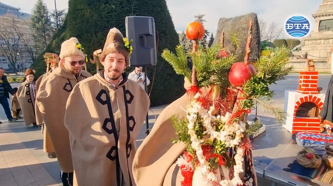 Традиционно коледуване се състоя в центъра на Русе