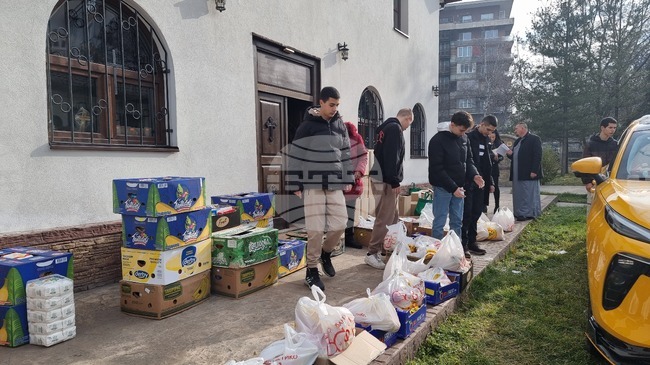 В Кюстендил започна традиционната кампания "Подай ръка за Рождество Христово" за набиране на хранителни продукти за хора в нужда