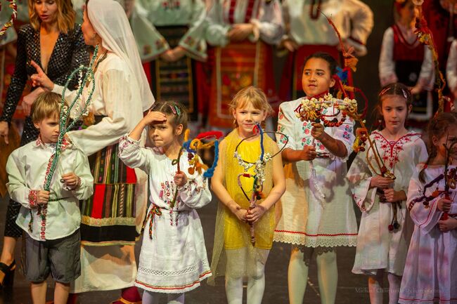 Децата от програмата „Медена питка“ към Българския център за култура и наследство в Сиатъл се събират за следваща среща на 4 януари