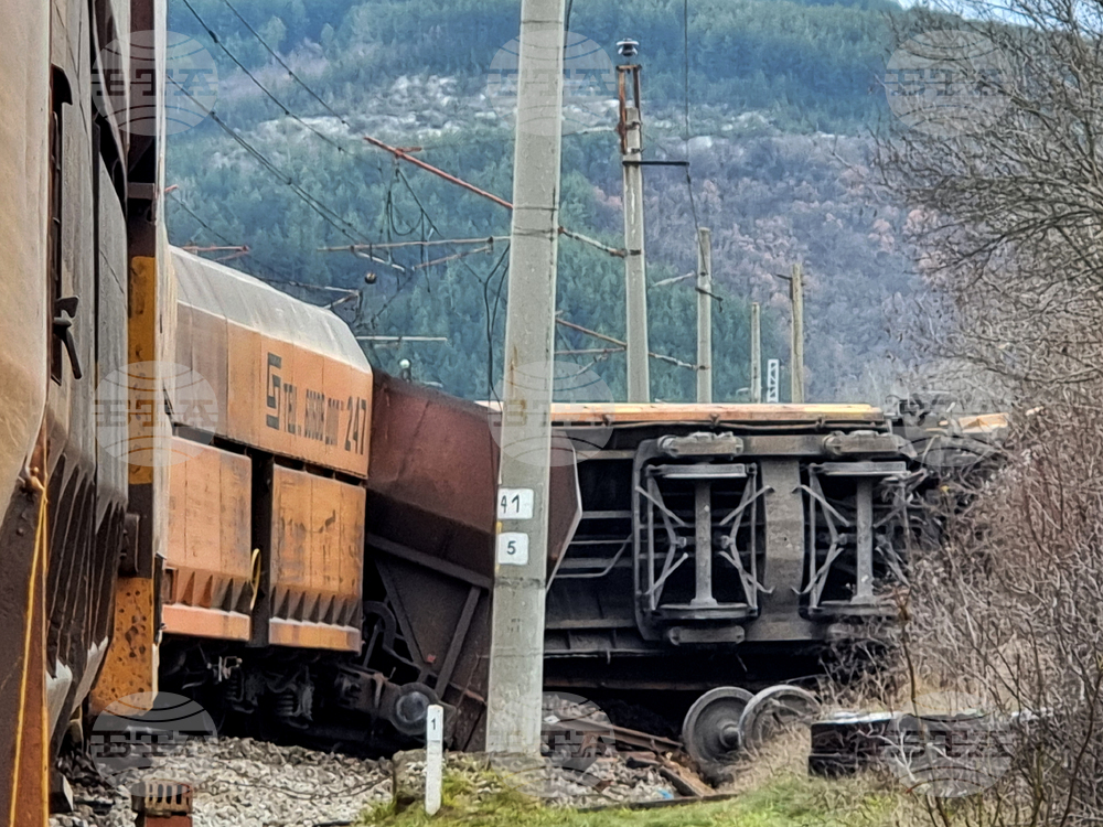 Батановци - дерайлирал влак