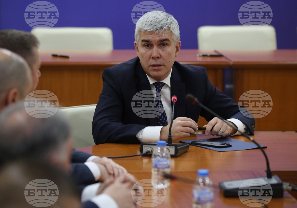 Министерство на енергетиката - договор - подписване