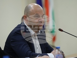 Министерство на енергетиката - договор - подписване