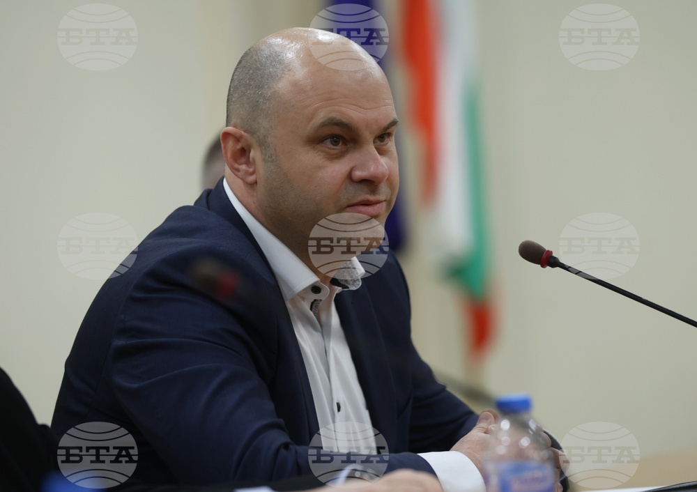 Министерство на енергетиката - договор - подписване