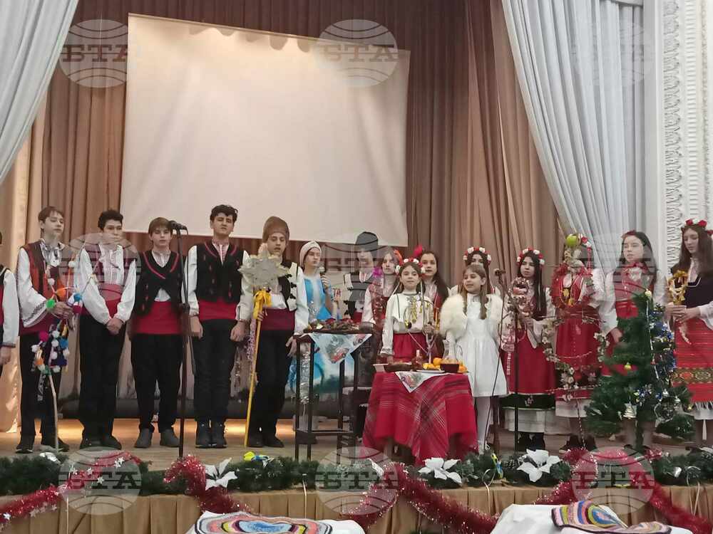 Коледно тържество бе организирано в българското неделно училище "Васил Априлов" в Одеса