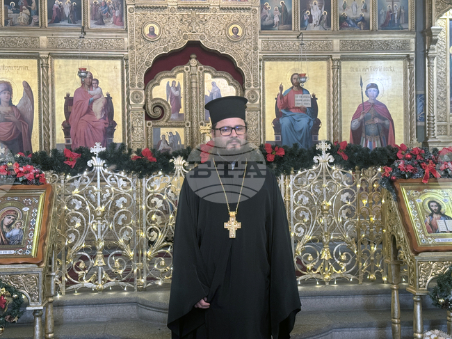 В деня на всеобщо опрощение, изпълняваме Божията повеля - да прощаваме на ближния, каза архимандрит Панкратий, протосингел на Старозагорската епархия 