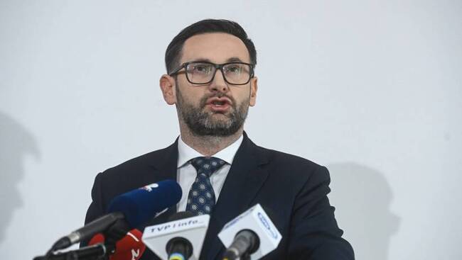 ПАП: Полският петролен гигант обвинява бившия си ръководител в злоупотреба със средства