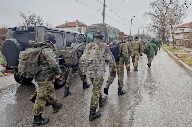 Военнослужещи и днес помагат в издирването на 13-годишния Николай от село Конаре