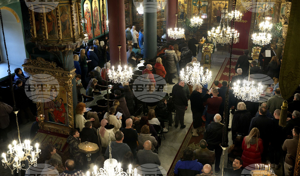 Неделята на православието съдържа молитва за запазване на църковното единство, припомни Варненският митрополит Йоан