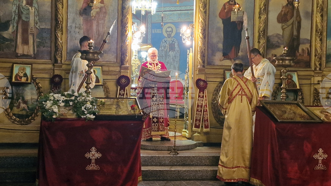 Разград - храм "Св. Николай Мирликийски Чудотворец" - Рождество Христово