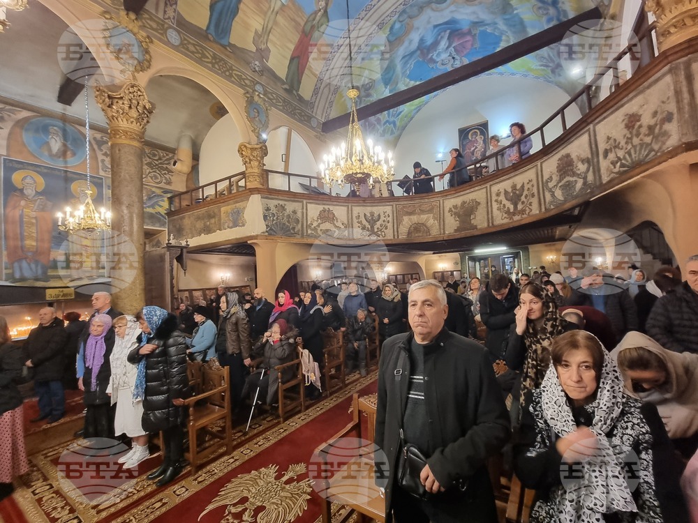 Сливен - Рождество Христово - митрополит Арсений - празнична литургия