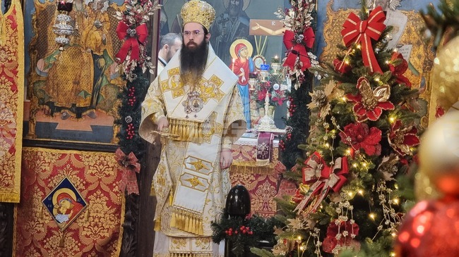 Сливенският митрополит Арсений призова към мир и братска любов в рождественското си послание