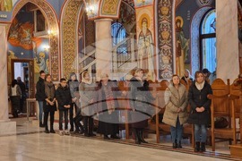 Ловеч - храм „Св. св. Кирил и Методий“ - Рождество Христово - света литургия