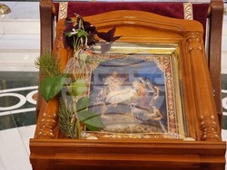 Ловеч - храм „Св. св. Кирил и Методий“ - Рождество Христово - света литургия