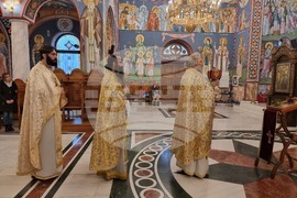 Ловеч - храм „Св. св. Кирил и Методий“ - Рождество Христово - света литургия