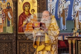 Ловеч - храм „Св. св. Кирил и Методий“ - Рождество Христово - света литургия