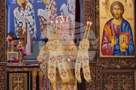 Ловеч - храм „Св. св. Кирил и Методий“ - Рождество Христово - света литургия